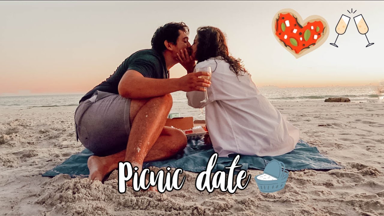 Romantic Beach Picnic Date!
