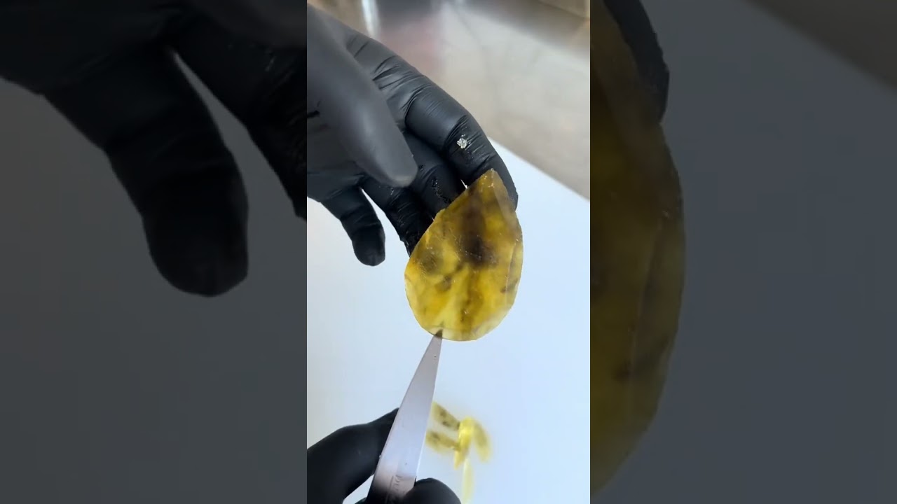 Ce cristal comestible au fruit de lapassion est le coup de c&oelig;ur#crystals #cristauxcomestible #quartz