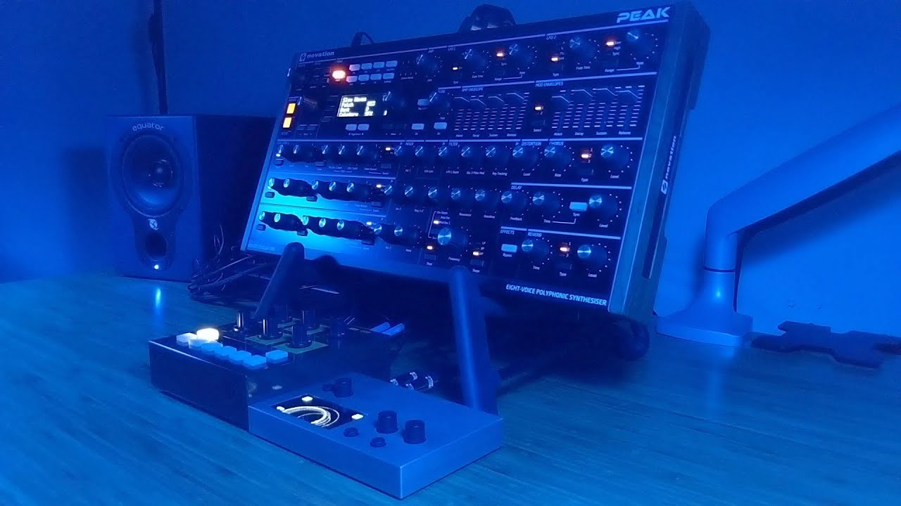 hum and fog // monome norns + novation peak