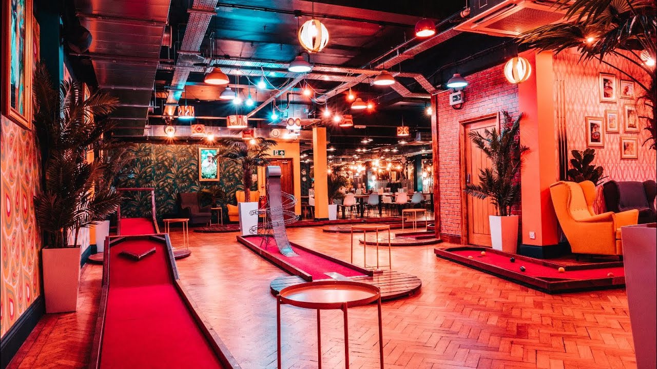 Crazy Golf AND a 2 Course Meal for &pound;12.99?!