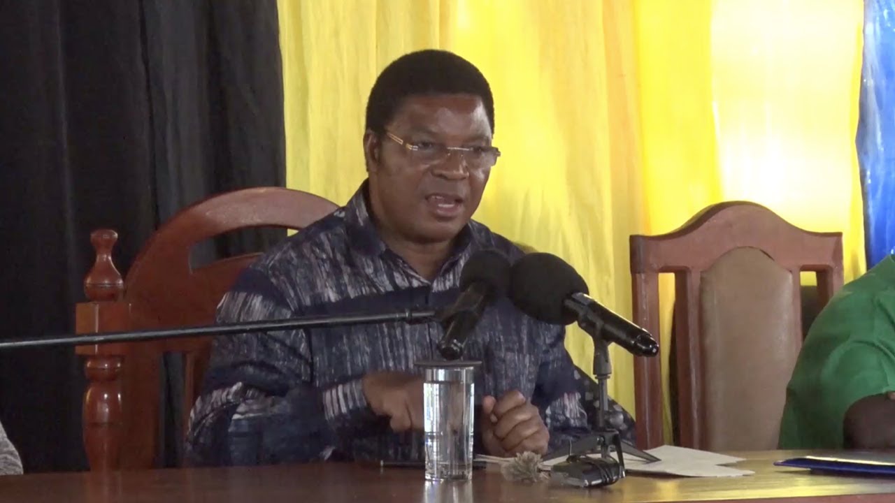 WAZIRI MKUU AMSIMAMISHA KAZI AFISA MIPANGO LIWALE