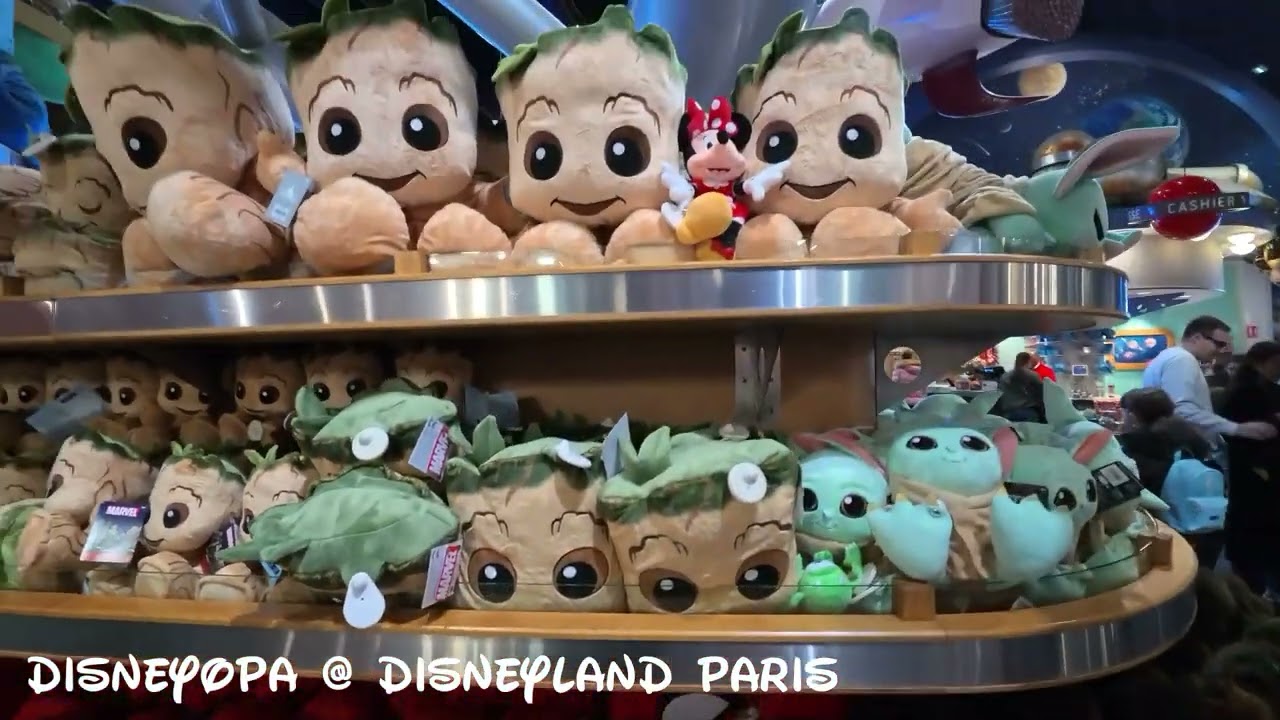 SHOP WALK THROUGH - DISNEY STORE Disney Village 3/4 - Disneyland Paris - DisneyOpa