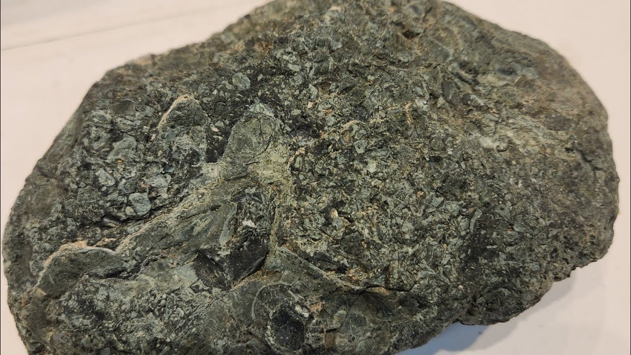 Could This Be Crocodile Jasper??? - Cutting Rocks