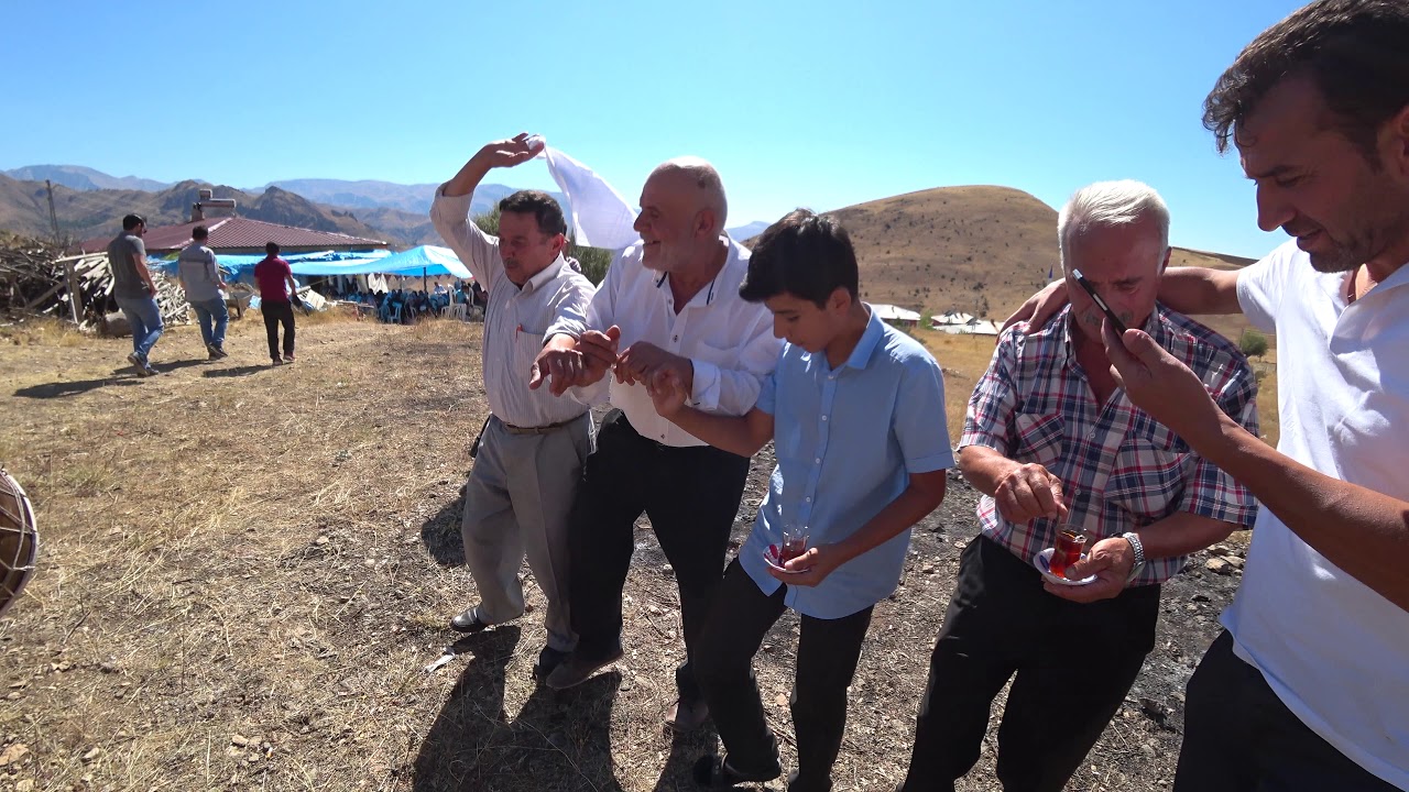 Akça (Uru) Köyü Sünnet Düğünü - Davul Zurna ve Halaylar