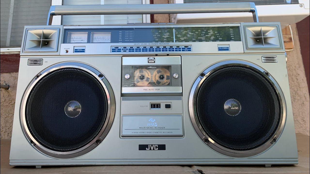 JVC M-70 boombox belt replacement (part 1)