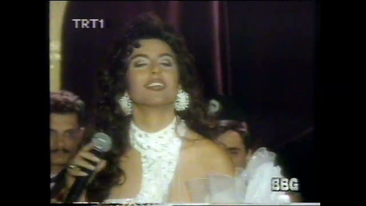 Aslı Hünel - Odasına Girdim-Vay Sürmeli-Bursa'nın Ufak Tefek Taşları-Meşeli