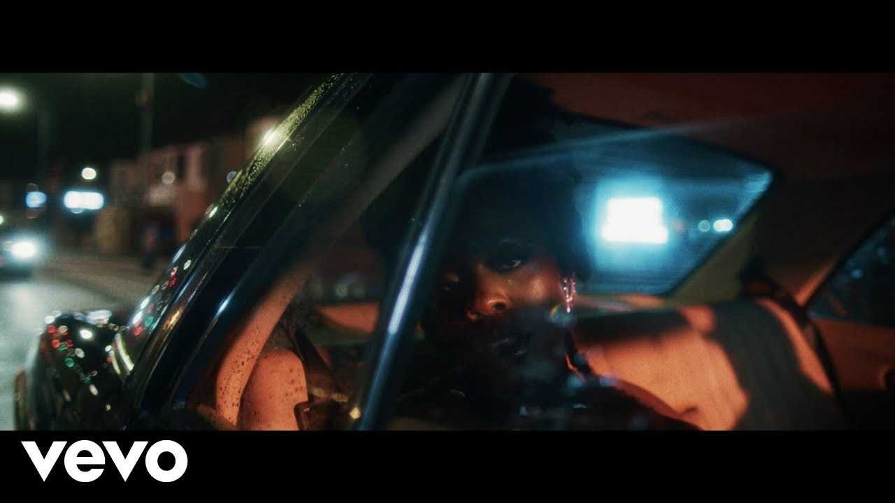 Shaé Universe - Passenger Princess (Official Video)