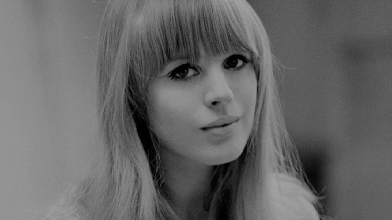 As Tears Go By  MARIANNE FAITHFULL  (with lyrics)