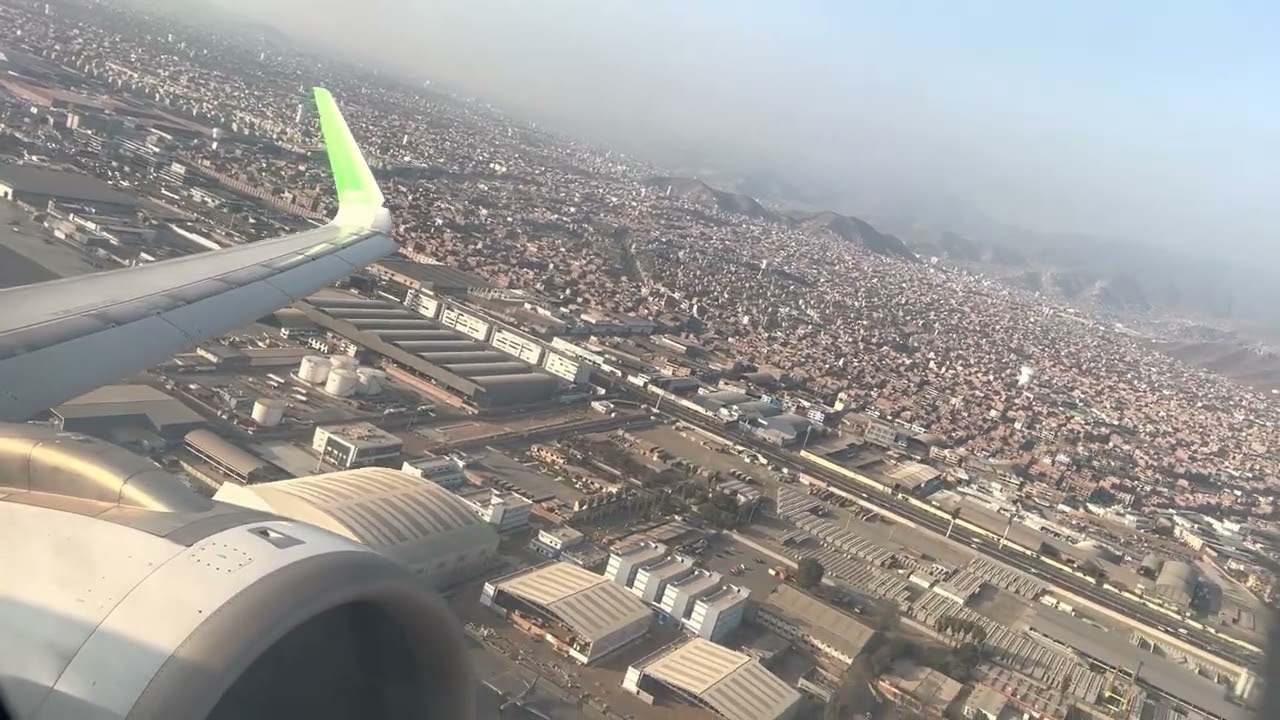Airbus A320neo Sky Airline - Take off from Lima, Perú