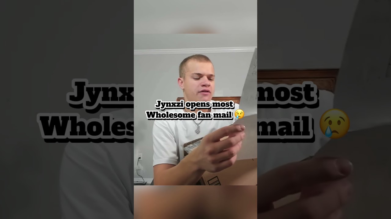 Jynxzi opens the most wholesome fan mail 