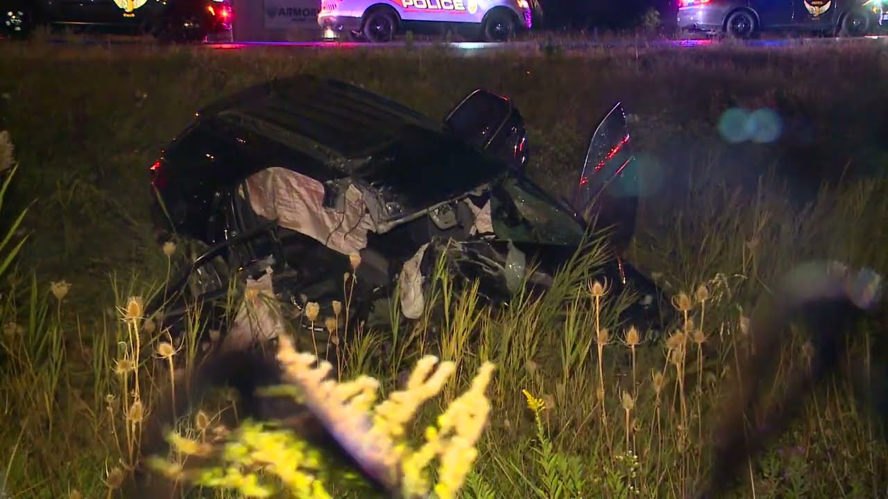 Two people in critical condition after wrong-way crash on I-75 early Sunday morning