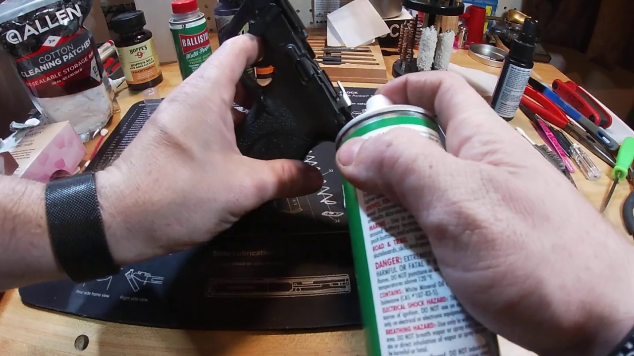 S&W M&P 2.0 Compact Cleaning