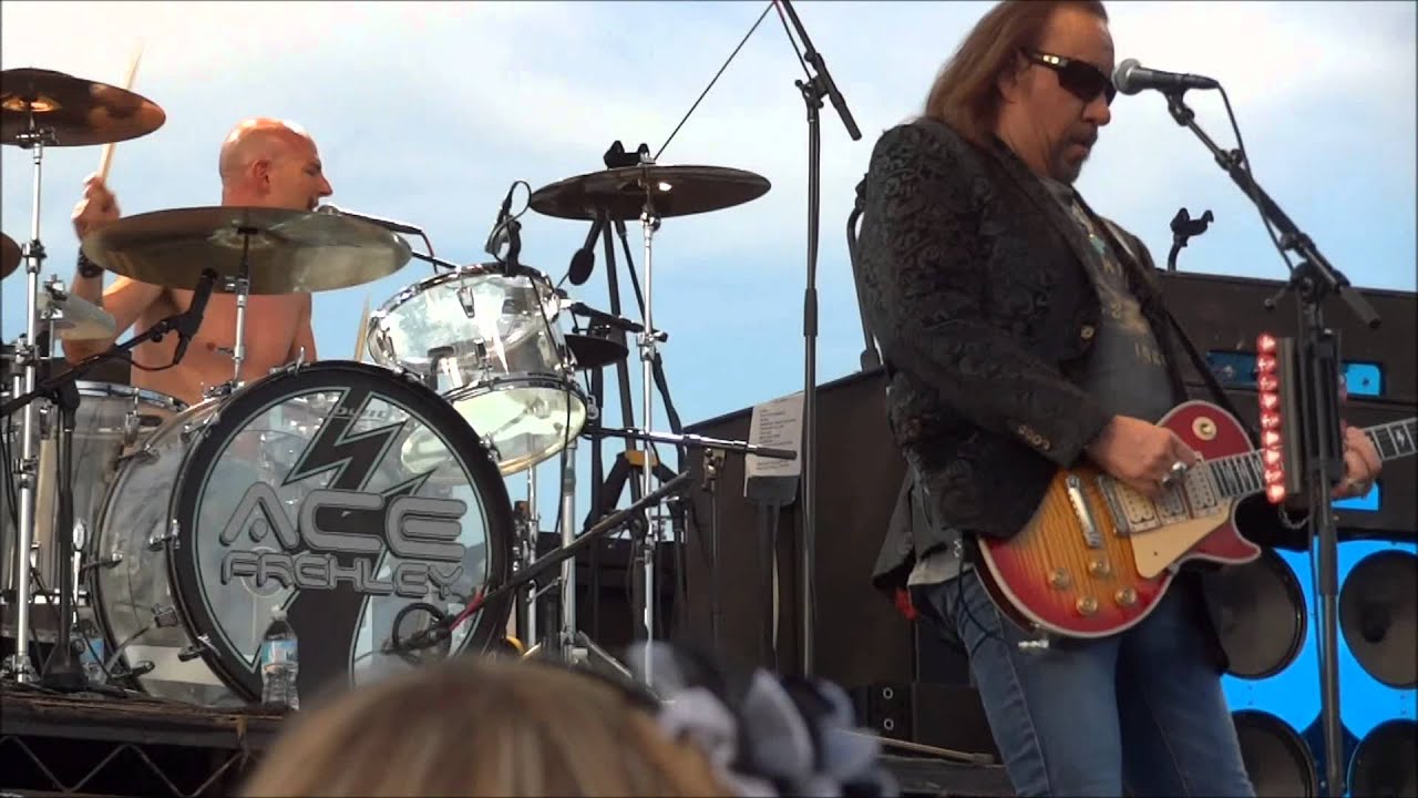 ACE FREHLEY - SNOWBLIND - JACKSON MI - 7/13/12