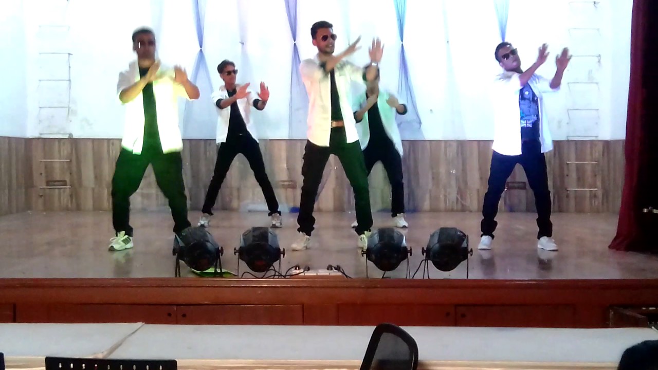 Special dancers in azam campus Pune