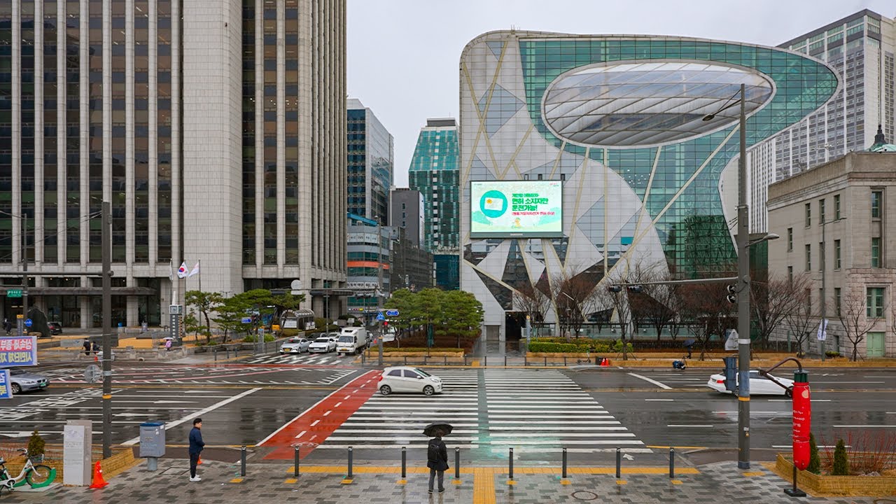 Snowy Afternoon Walk in Downtown Seoul City | 4K HDR