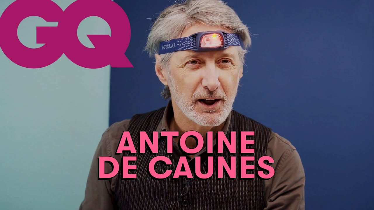 Les 10 Essentiels d’Antoine de Caunes (appareil photo, casquette, pipe...) | GQ
