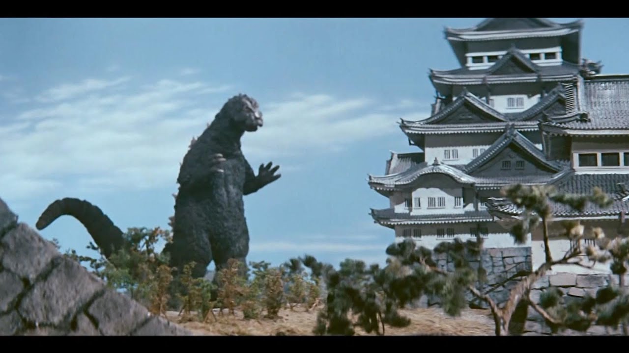 怪獣たちは同じお城を襲いがち　　Monsters tend to attack the same castle