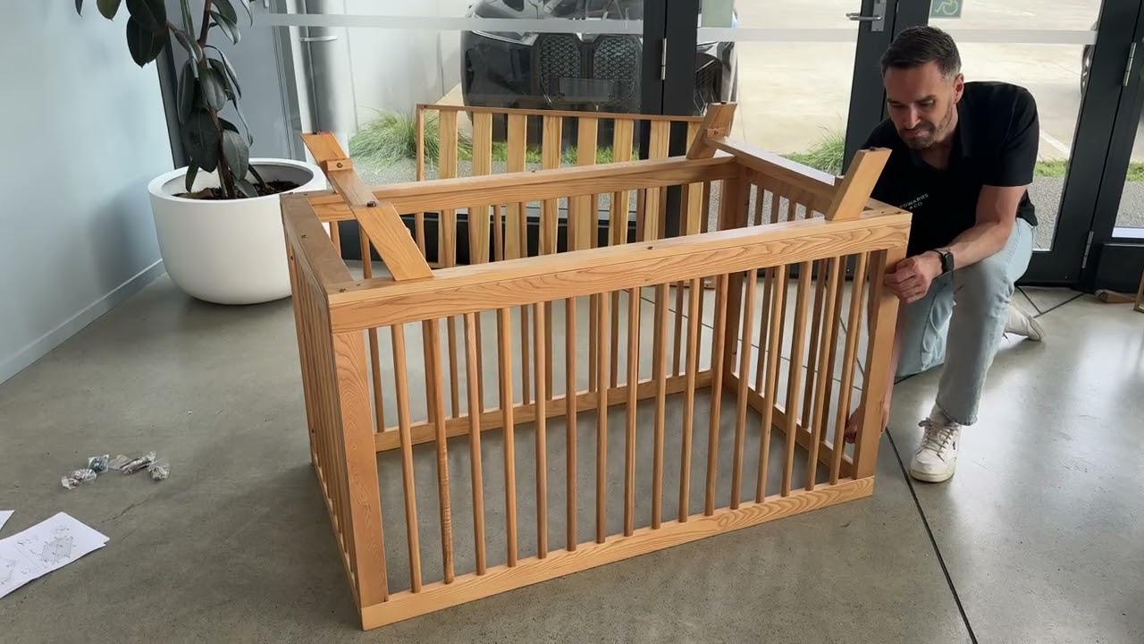 Распаковка детской кроватки MacKenzie Cot & Toddler Conversion