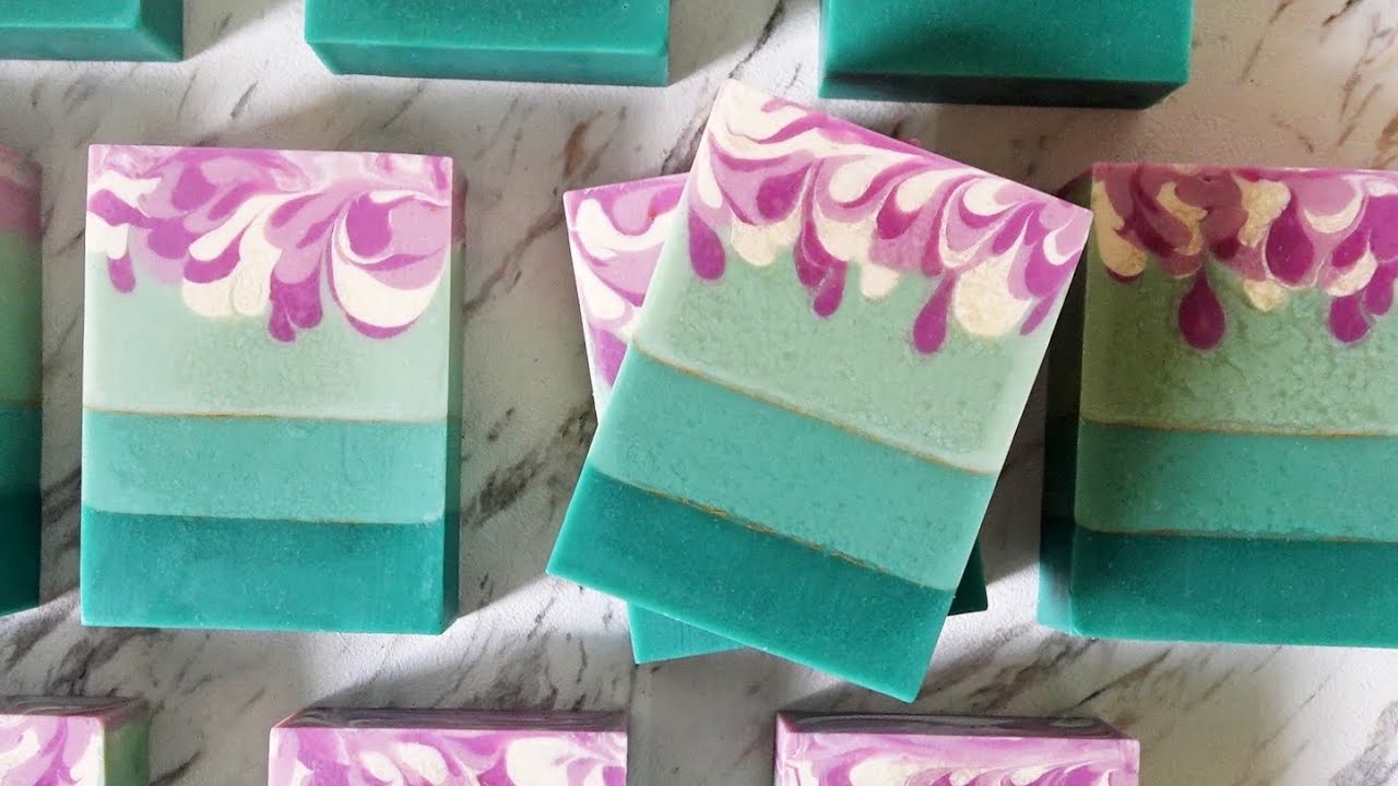 分層小碎花皂 - the Layers with Drop Swirls handmade soap for the August Soap Challenge Club - 手工皂