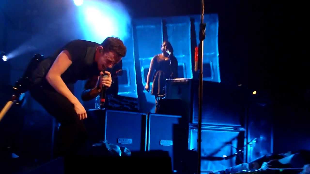 McFly - Medley (Inc.Somebody I Used To know and What Makes You Beautiful)