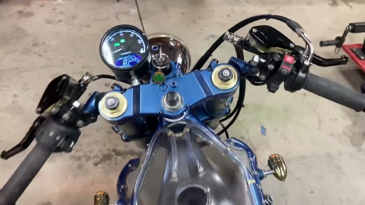 Startup…The coolest Goldwing!