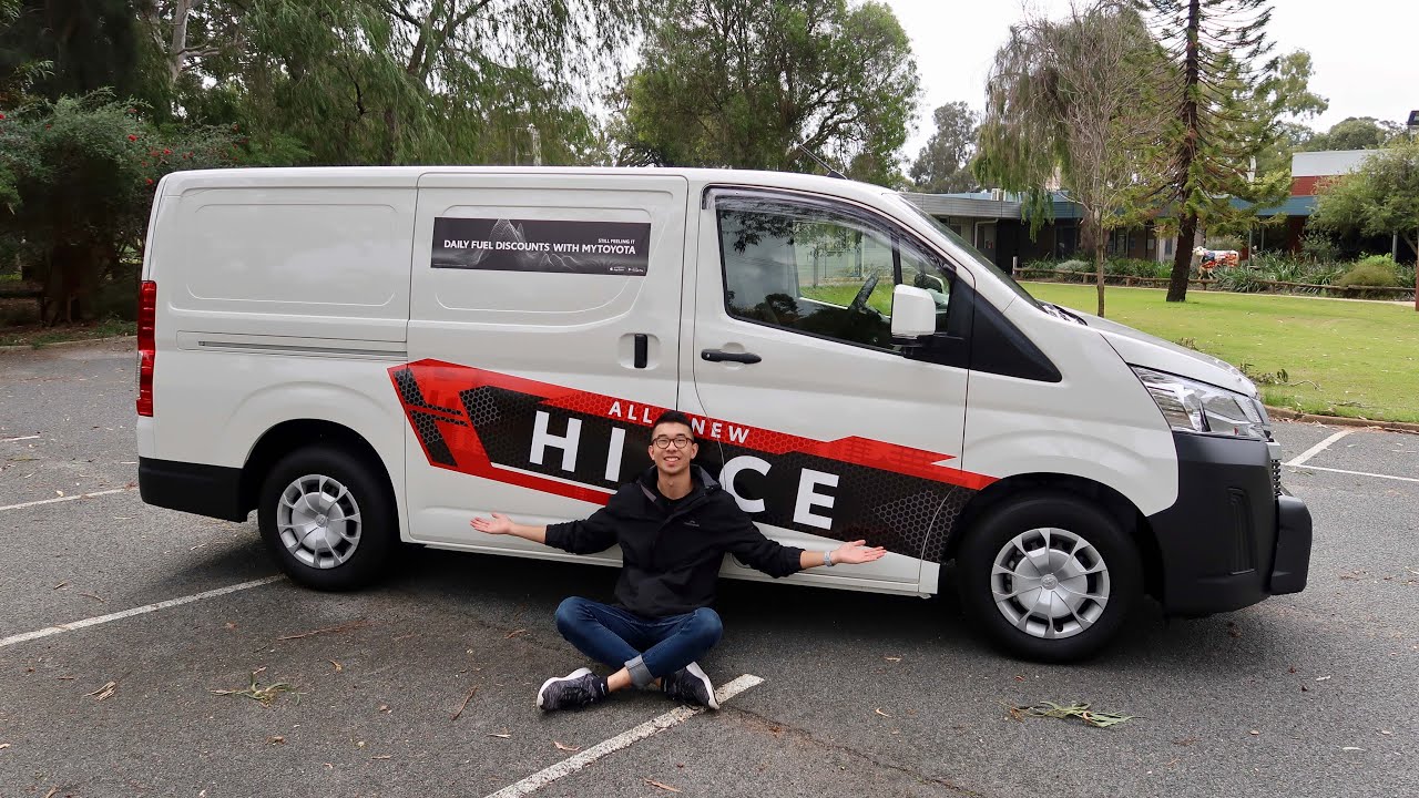 Он очень большой — обзор Toyota Hi-Ace 2019 года