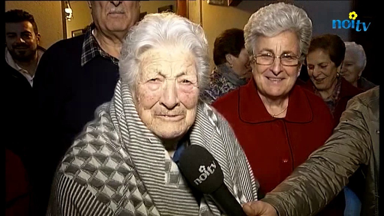 Castiglione Garfagnana celebra i 100 anni di nonna Anna