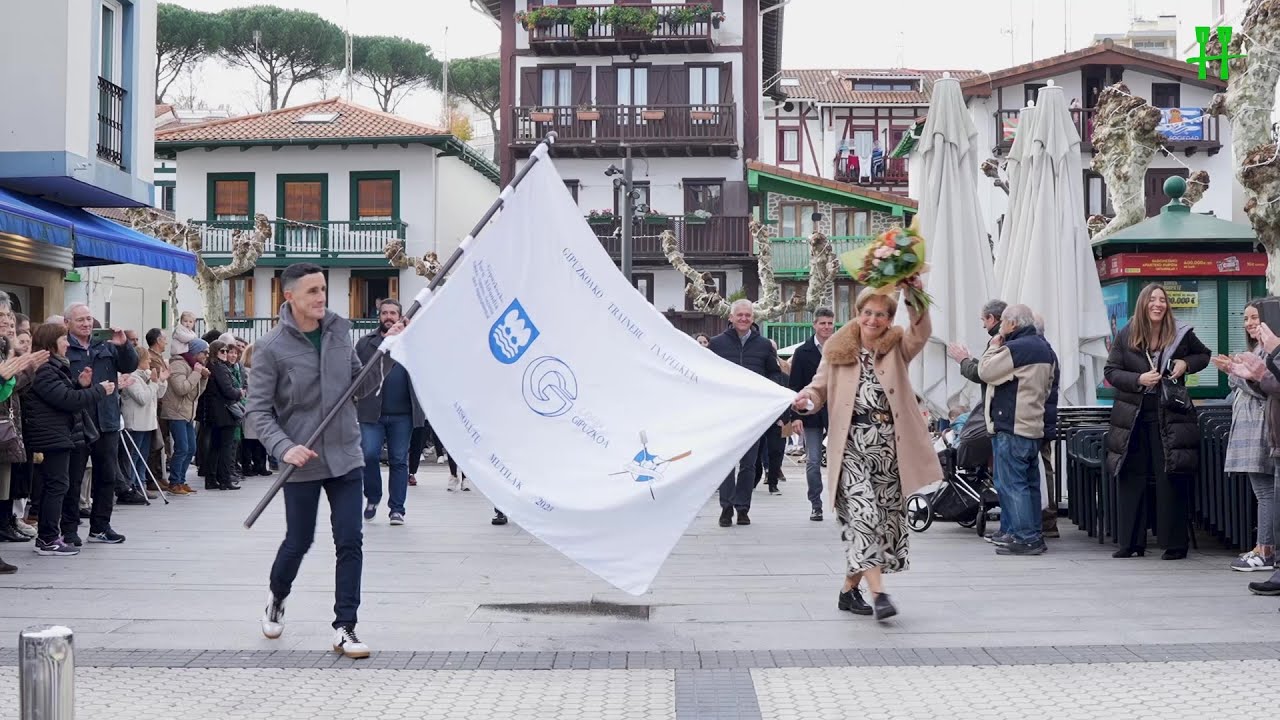 Banderen bedeinkapena 2023 - Hondarribia Arraun - Bendición banderas 2023