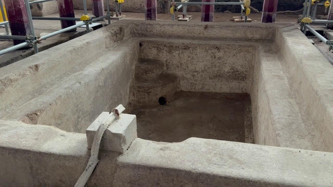 Scavi a POMPEI, emerge un grande complesso termale annesso a una sala da banchetti