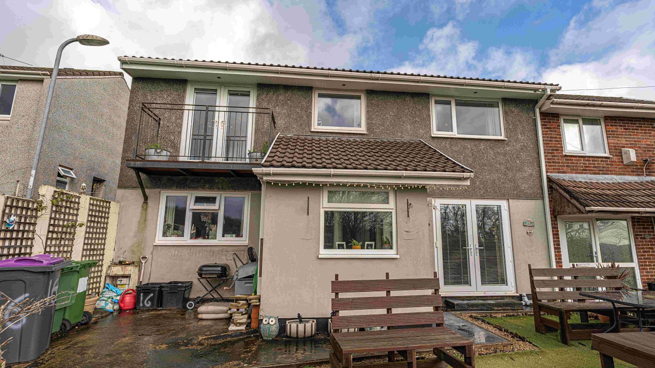 16 Wimbourne Rise