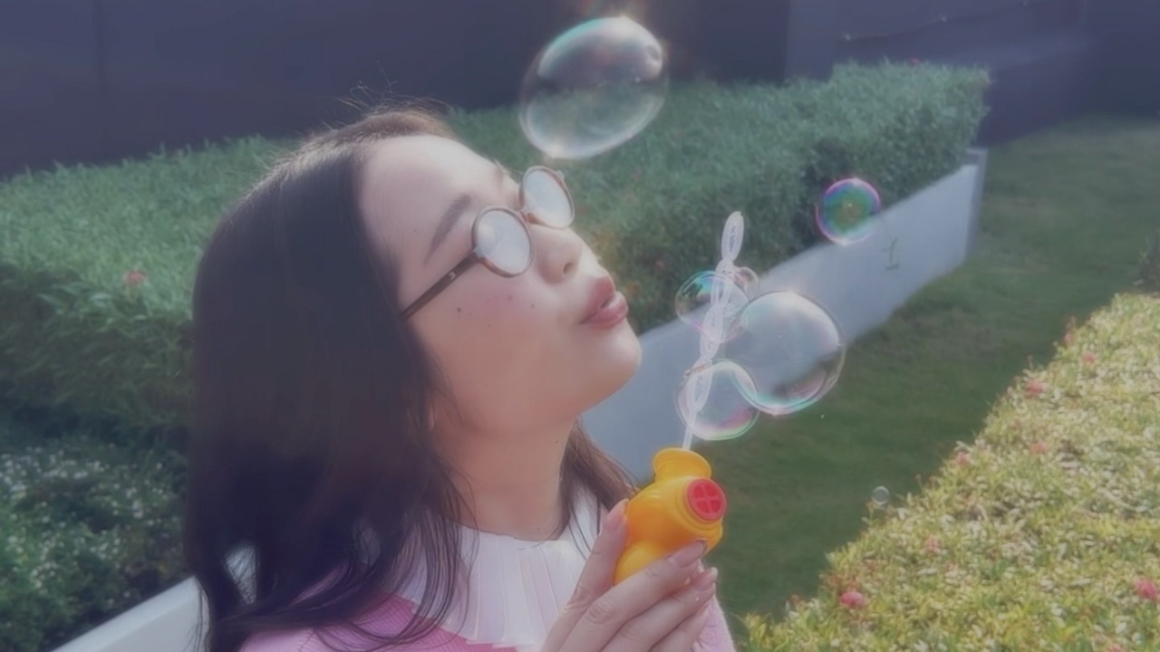 WEIWEI - CryBaby (Official Video)