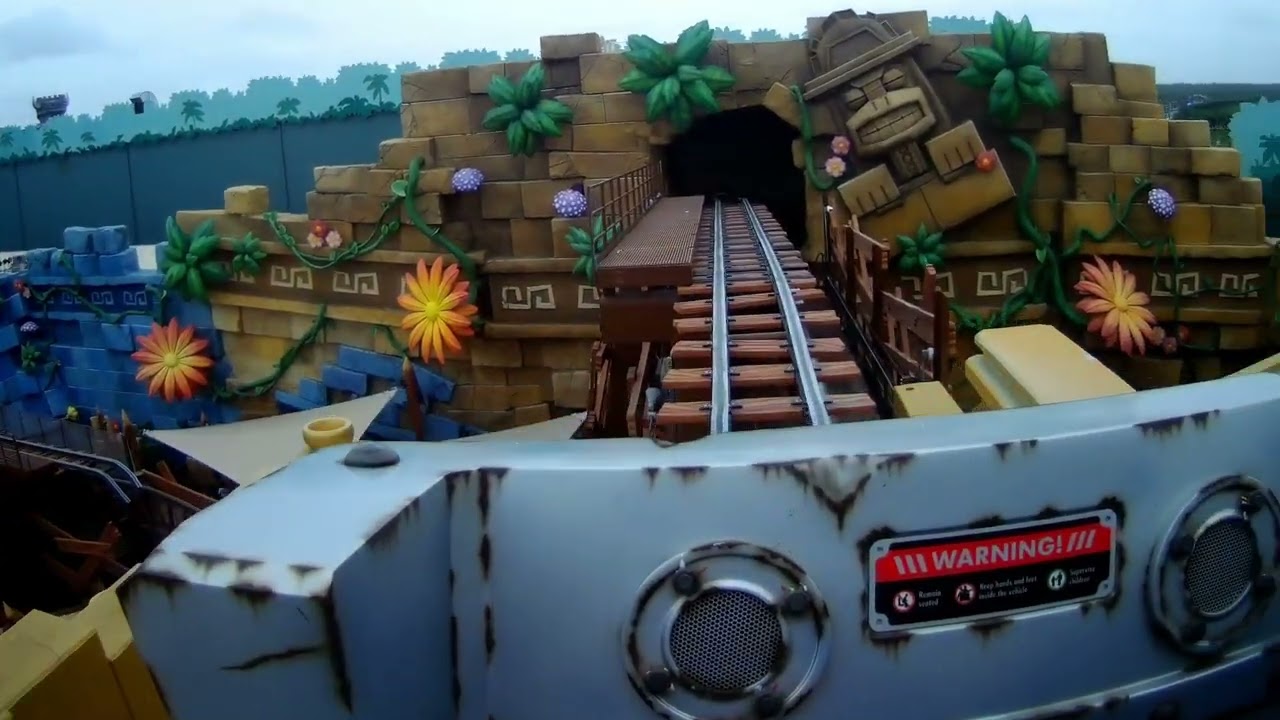 This NEW Roller-Coaster really surprised me!! | Donkey Kong's Minecart Madness @ Epic Universe, FL