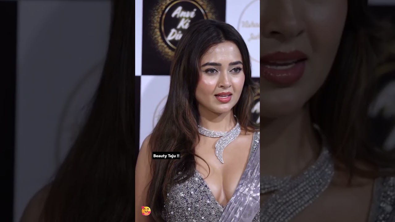 Tejasswi Prakash Sizzling Hot in Deep neck dress!! 