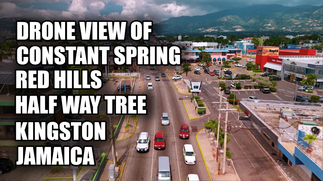 Вид с дрона на дороги Constant Spring, Red Hills и Half Way Tree – Кингстон, Ямайка.