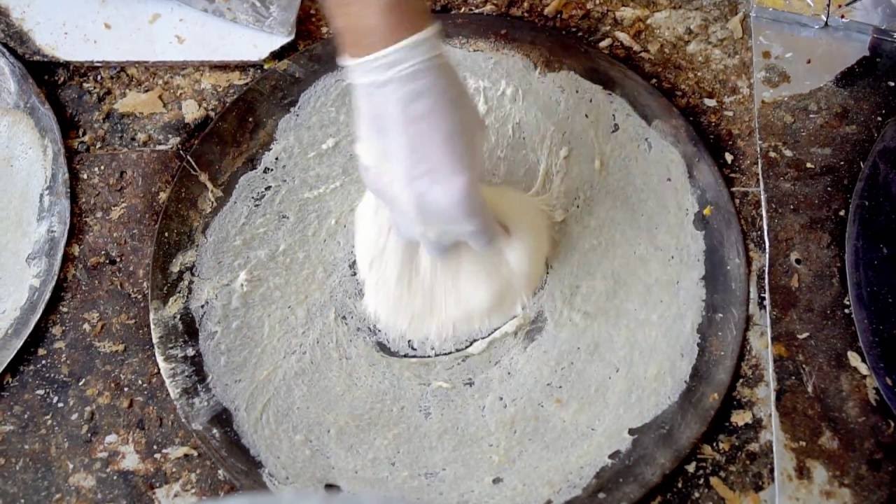 Dubai Street Food  ( Rgag Bread )