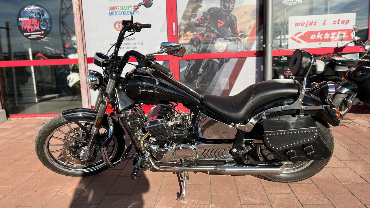 Junak M16 z 2022 i przebiegiem 2150km do kupienia. Prezentacja modelu.