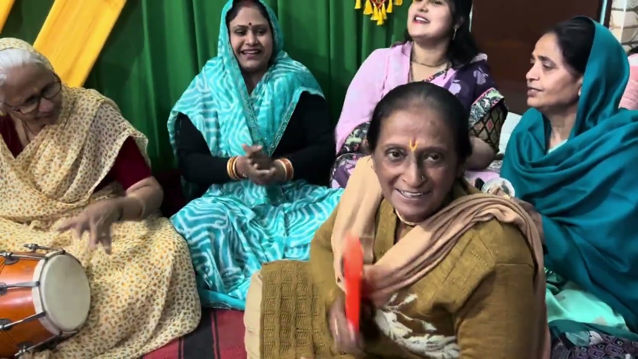 बन्ना बन्नी गीत मेरा  बन्ना मना करता है शादी हरगिज नहीं होगी होगी तो शादी मेरी मर्जी से होगी🙏🏻❤️👌