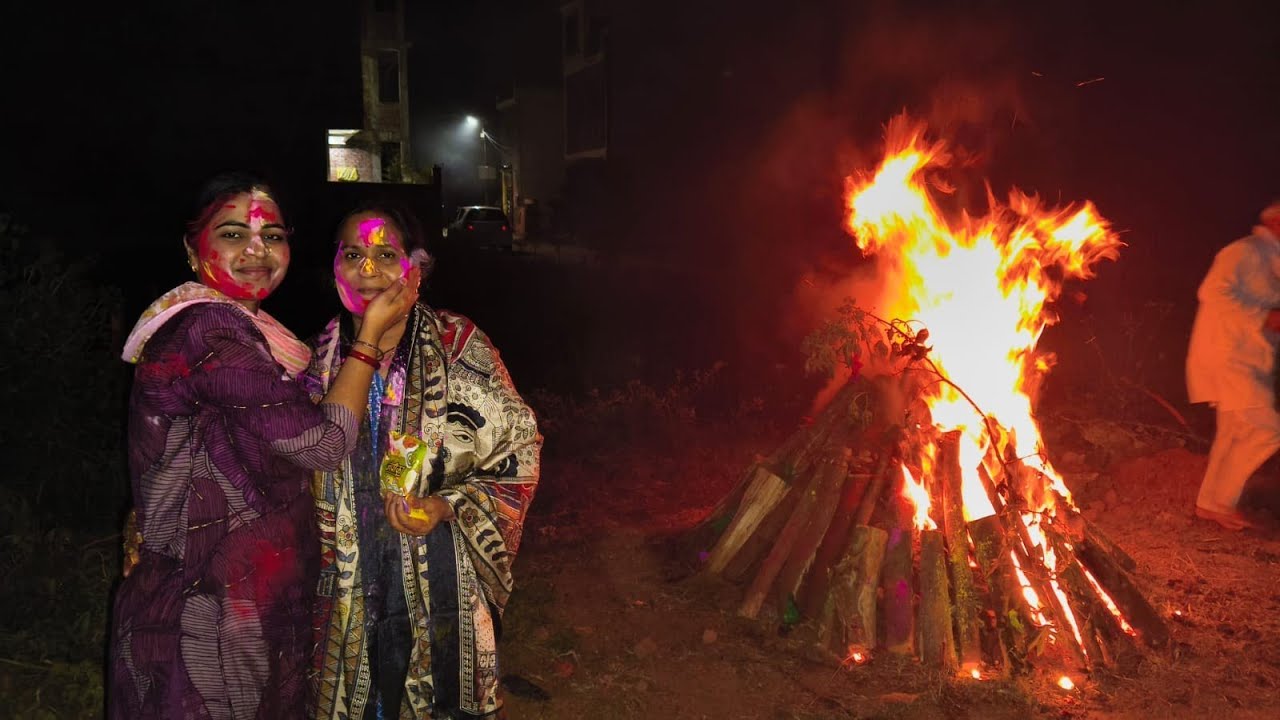 मीना वर्मा भोपाली लाइव स्ट्रीम  में हैप्पी होली 🙏🙏#लाइव @MeenaVerma-u1u