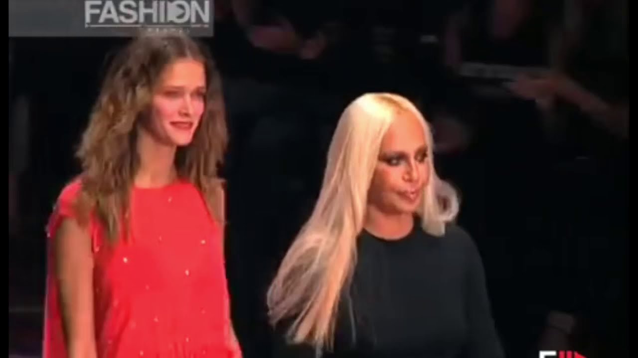 Versus Versace Spring Summer 2002 Fashion Show Ready to Wear Original Soundtrack