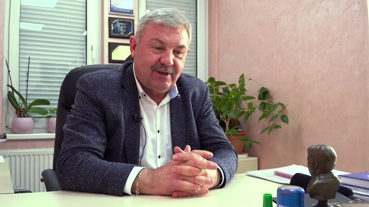 Eliksir - hirurgija katarakte i multifokalna sočiva - dr sci.  med.  dr Aleksandar Terešćenko