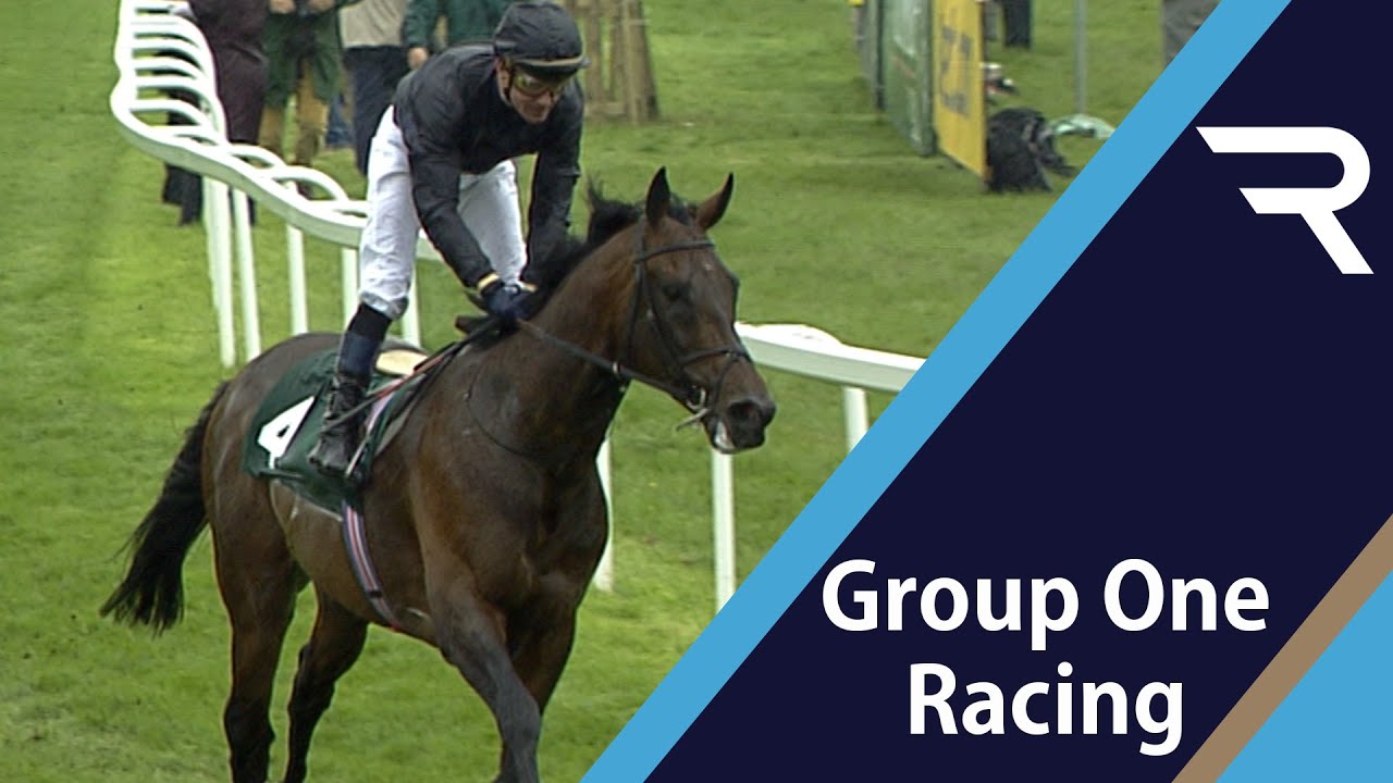HAWK WING takes flight to win the 2003 Lockinge in incredible style - Racing TV