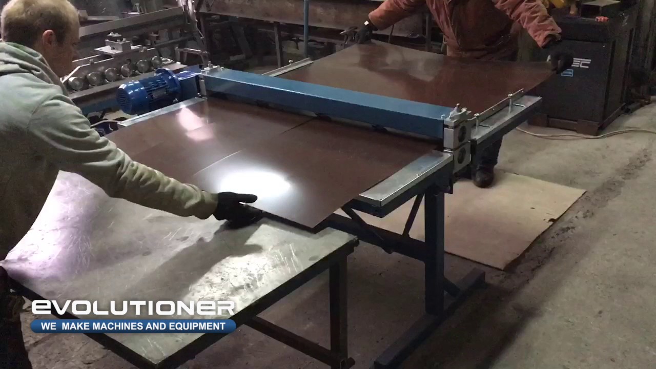 The sheet metal slitting machine(slitter, cut-to-length machine) with three pairs of cutting knives