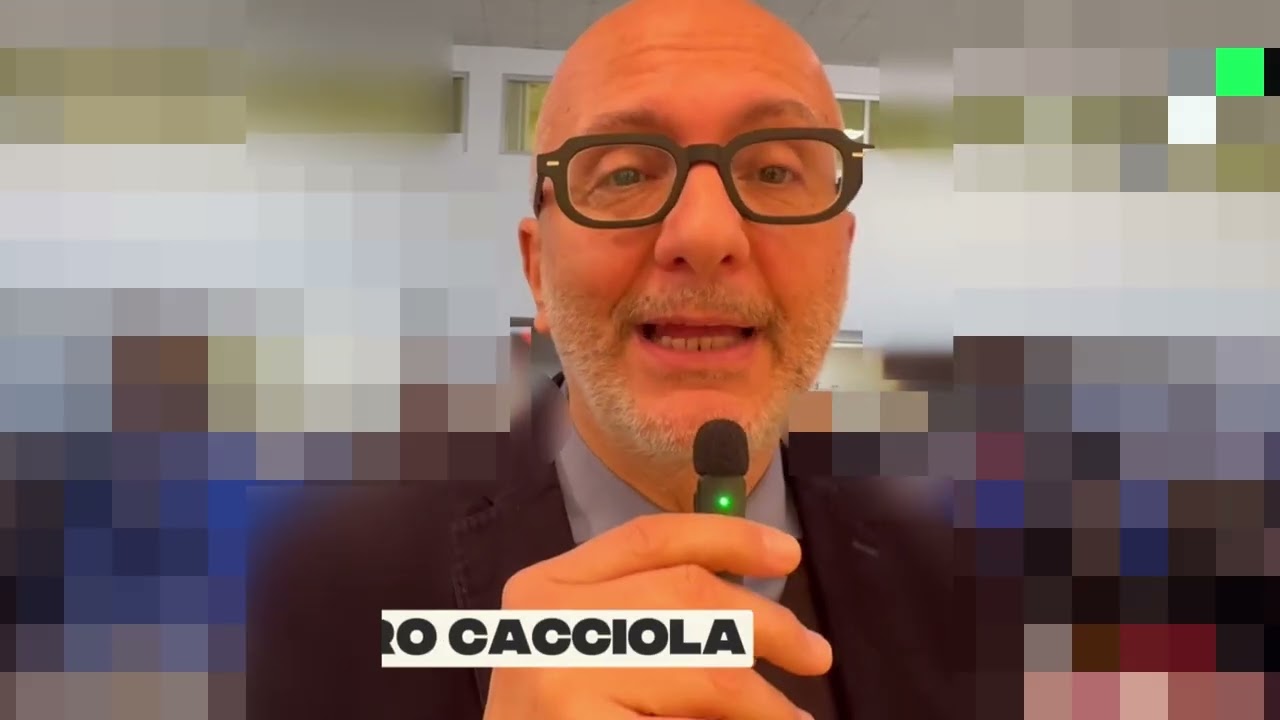 Lotta al bullismo, lo scrittore Ciro Cacciola incontra gli studenti dell'IC 