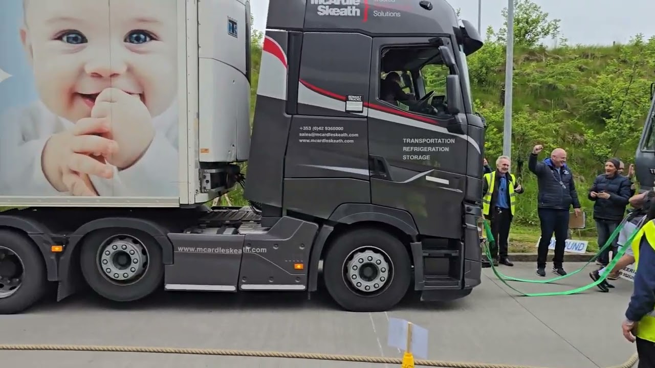 Shane McLoughlin - Guinness World Record - Heaviest Vehicle Pulled (LA2) - Truck Pull.
