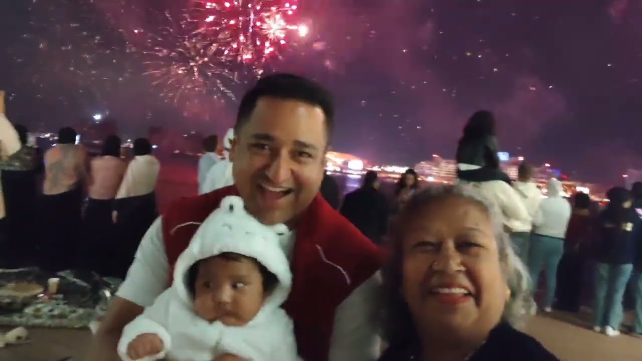 New year fire work Abudhabi me Part- 1 | Pahadi Jagat Daadi | Kamla Negi