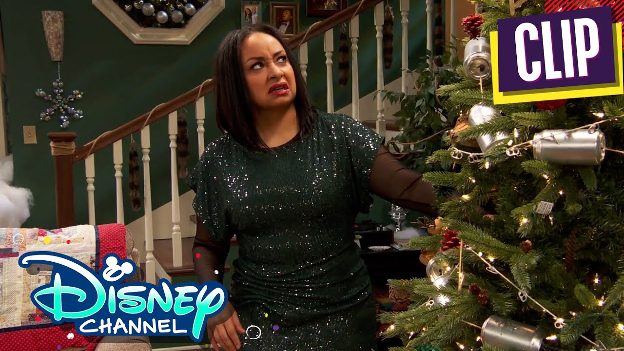 A Country Cousin Christmas 🎁 | Raven's Home | @disneychannelanimation