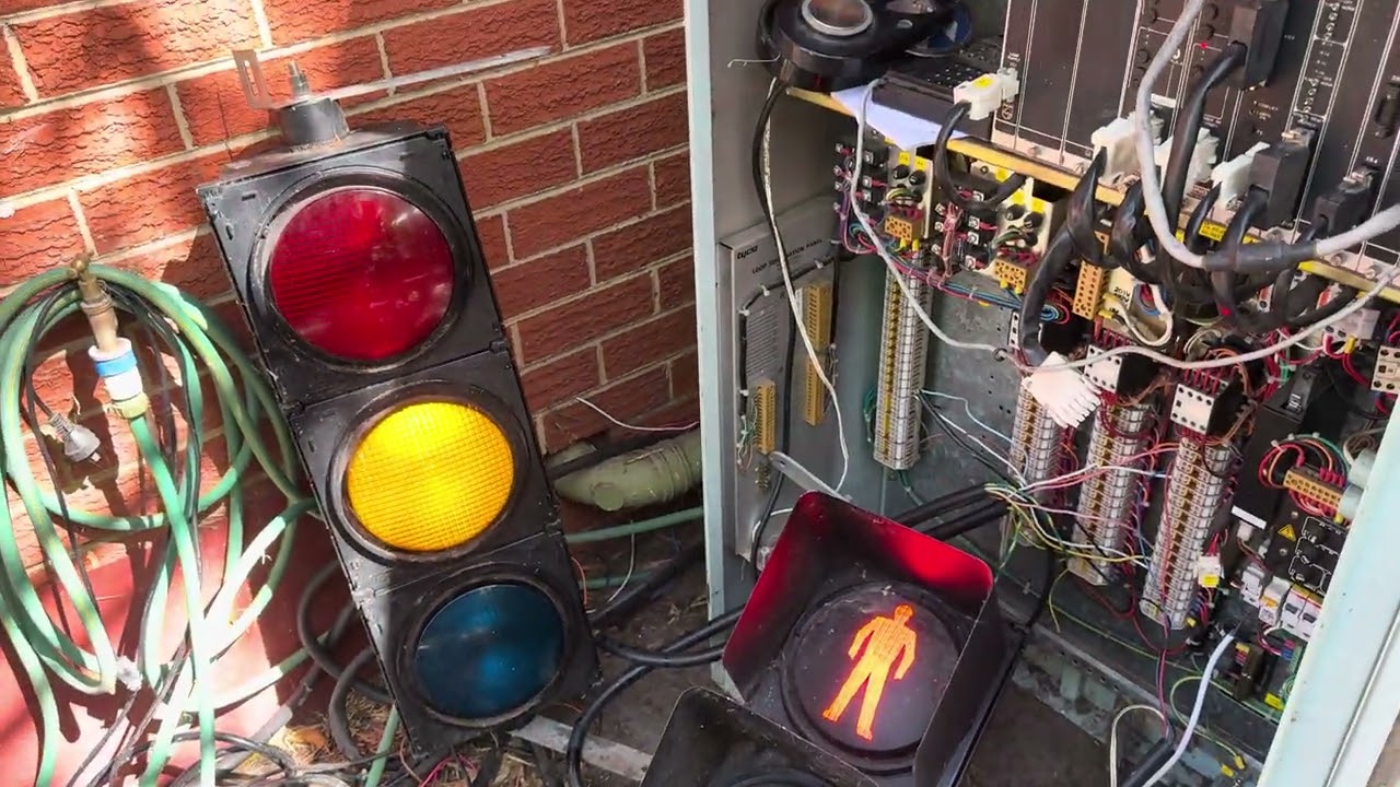 Real working traffic light controller with pedestrian input  4K 
