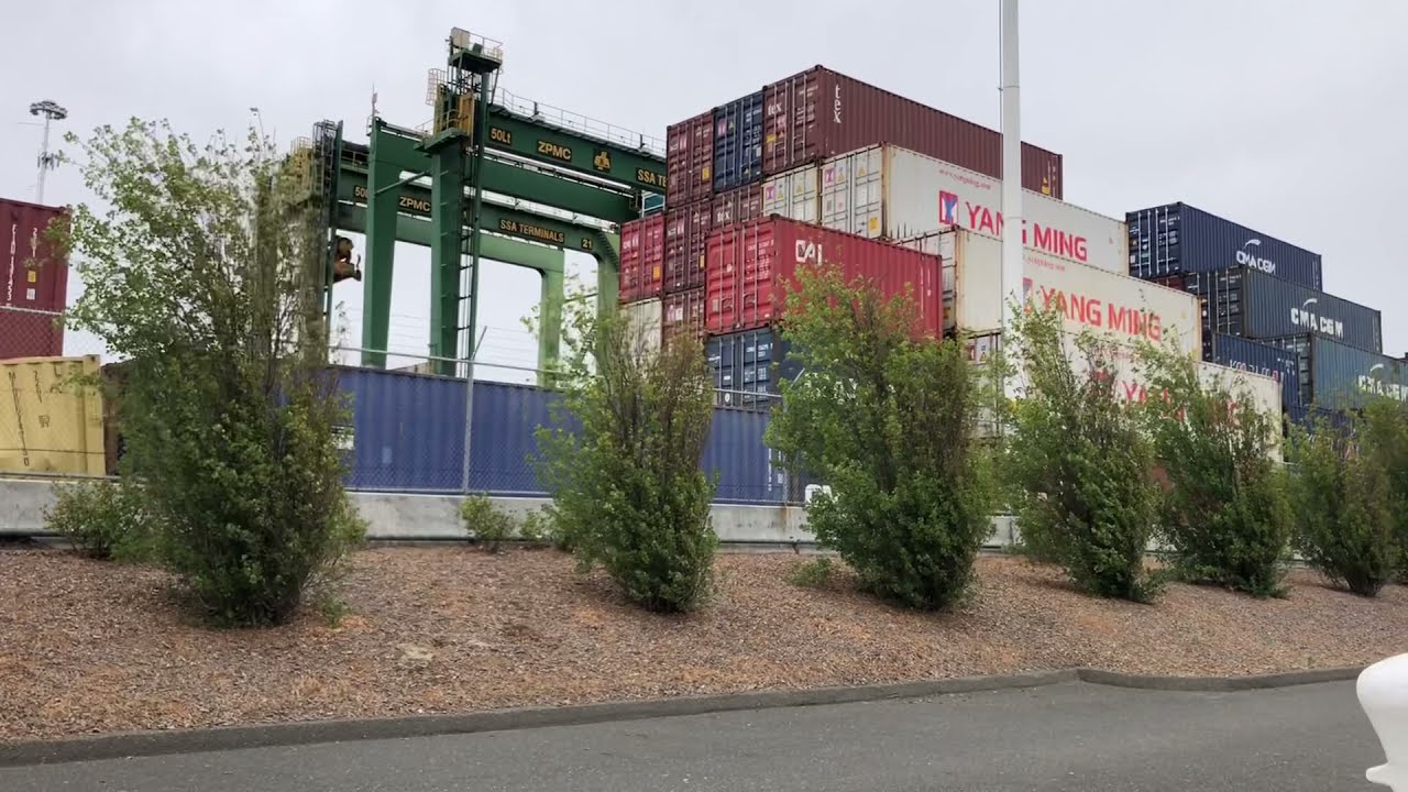 Boring summer discovery: port of oakland