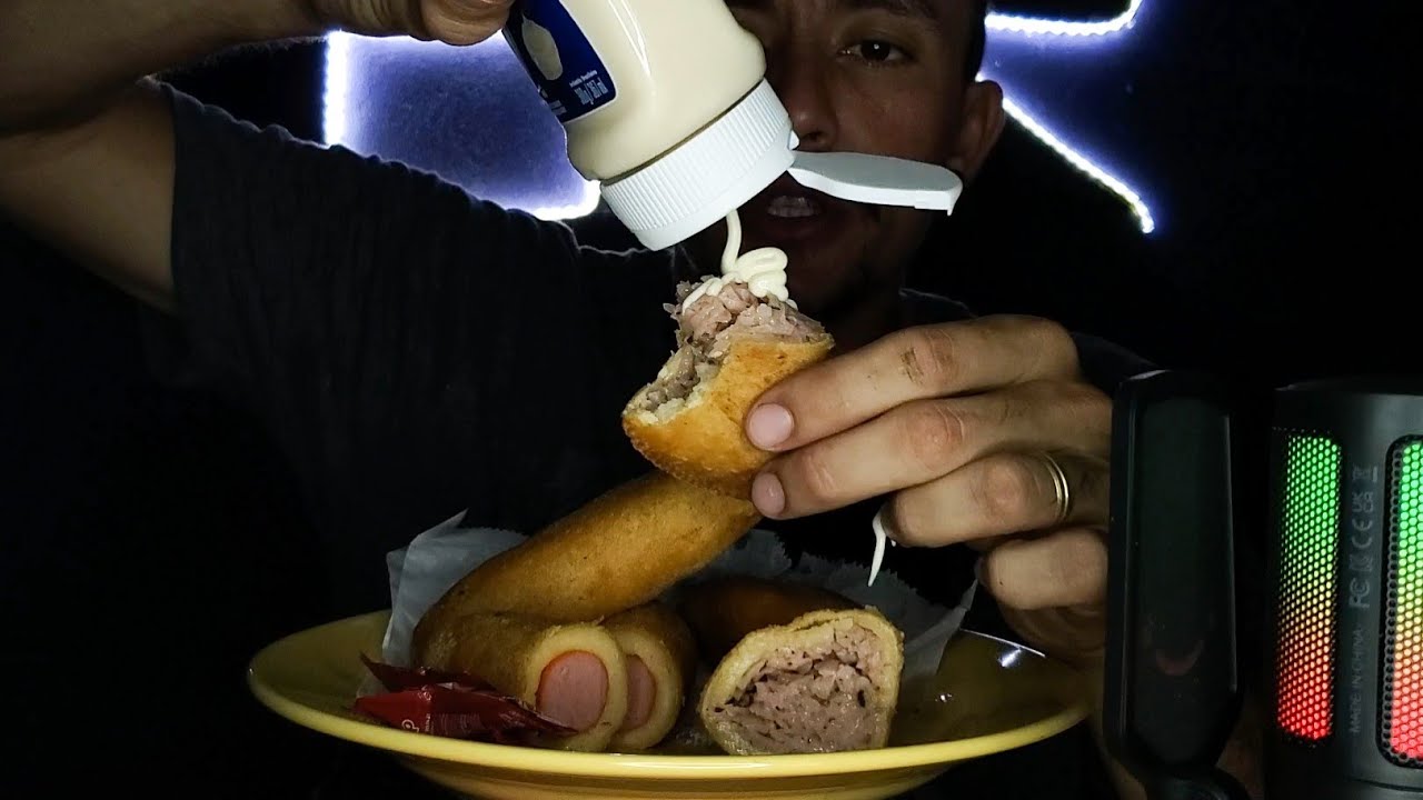 ASMR Mukbang - COMENDO SALGADOS ( Enroladinho + Pastel )