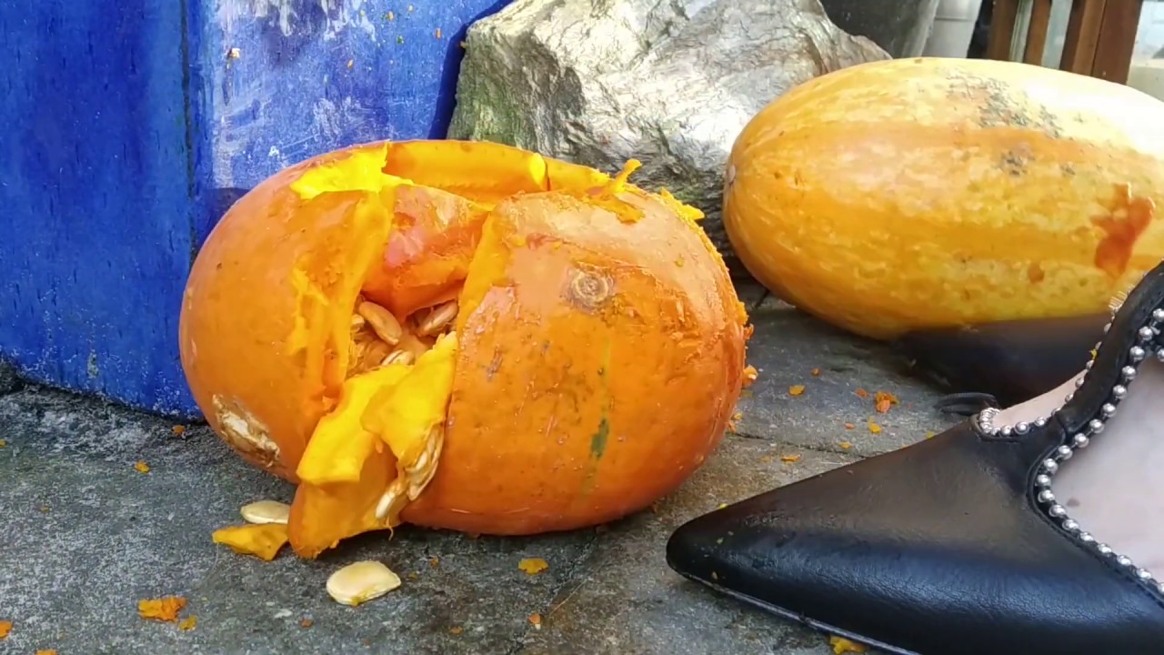 High Heels VS Pumpkin